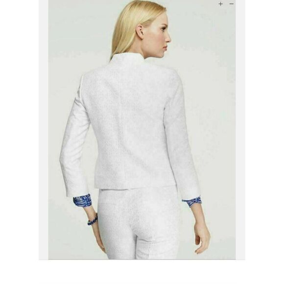 EUC Ann Taylor Petites White Jacquard Embroidered/Raised Leaf Pattern Sleek Open - Picture 3 of 12